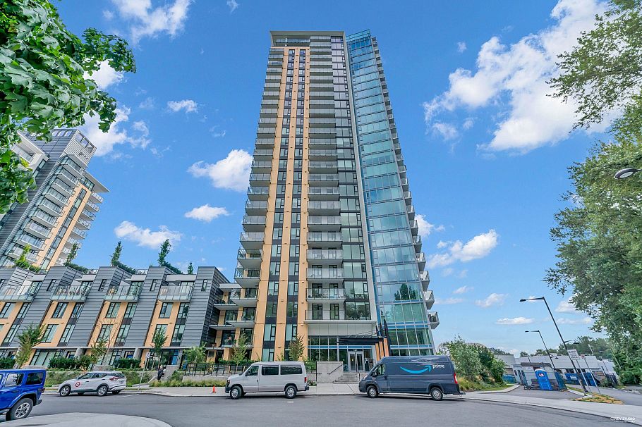 1906 1401 Hunter Street North Vancouver, BC - 1