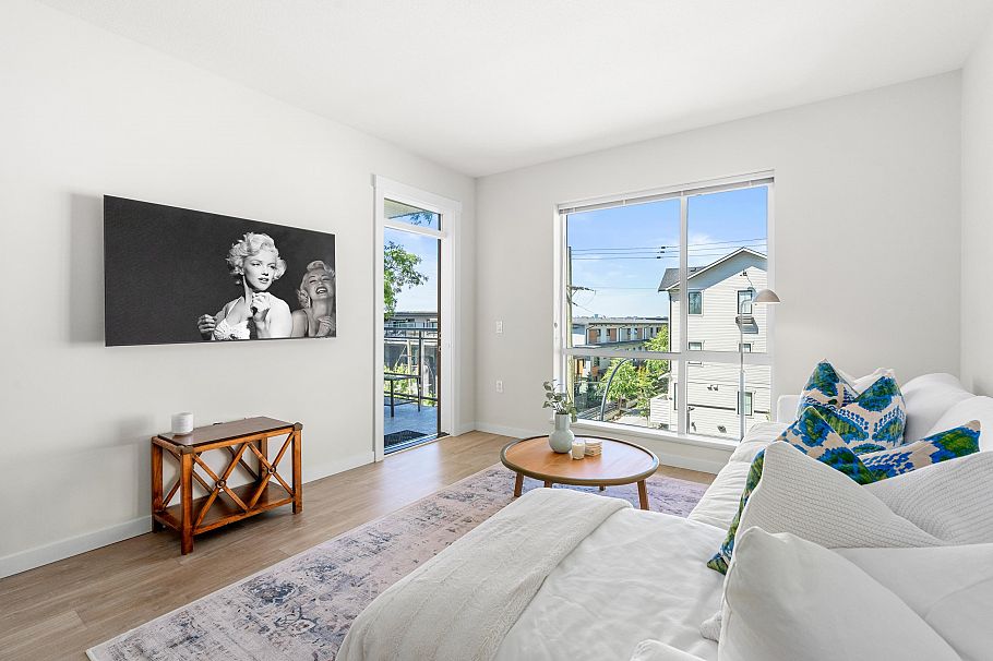 205 615 E 3rd Street North Vancouver, BC - 12