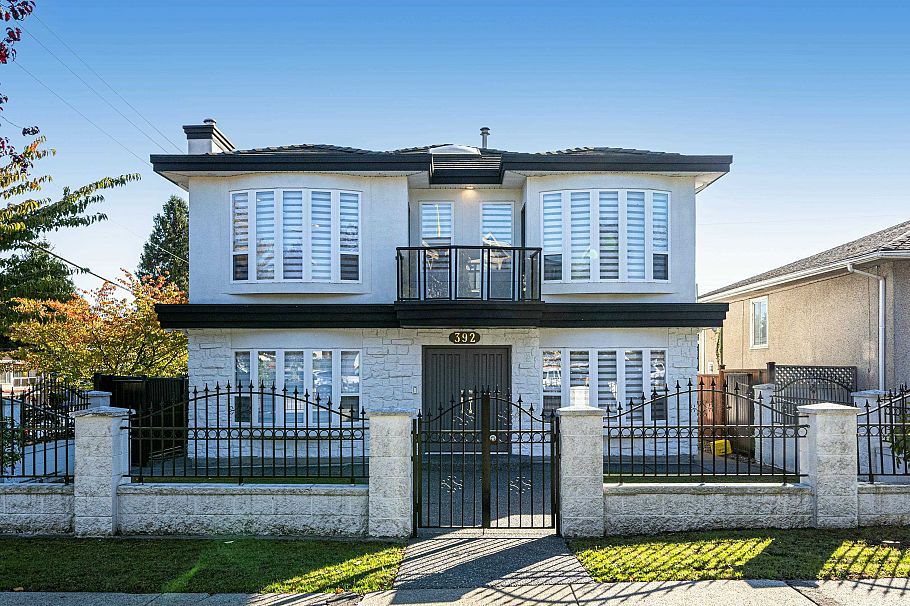 392 E 63rd Avenue Vancouver, BC - 6