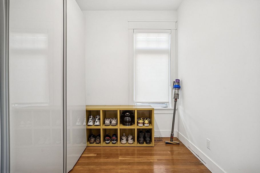 1851 E 16th Avenue Vancouver, BC - 25