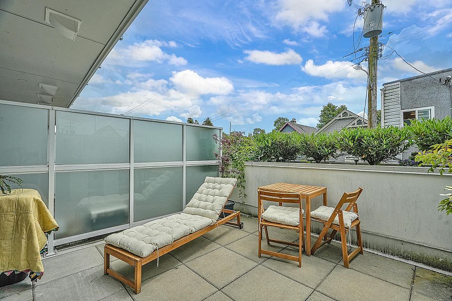 210 2508 Fraser Street Vancouver, BC - 18