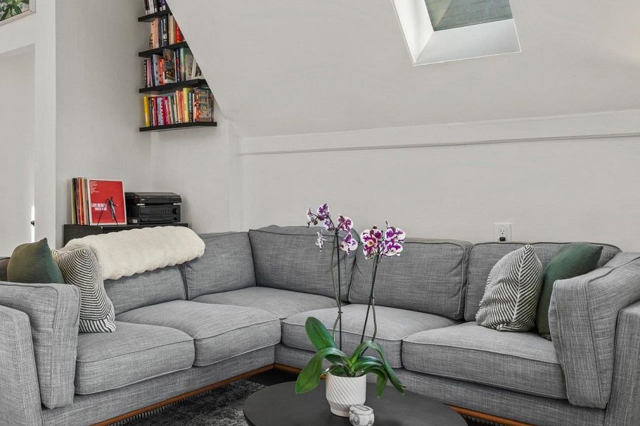 143 W 13th Avenue Vancouver, BC - 8