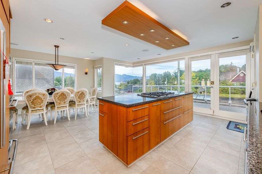 4389 Locarno Crescent Vancouver, BC - 12