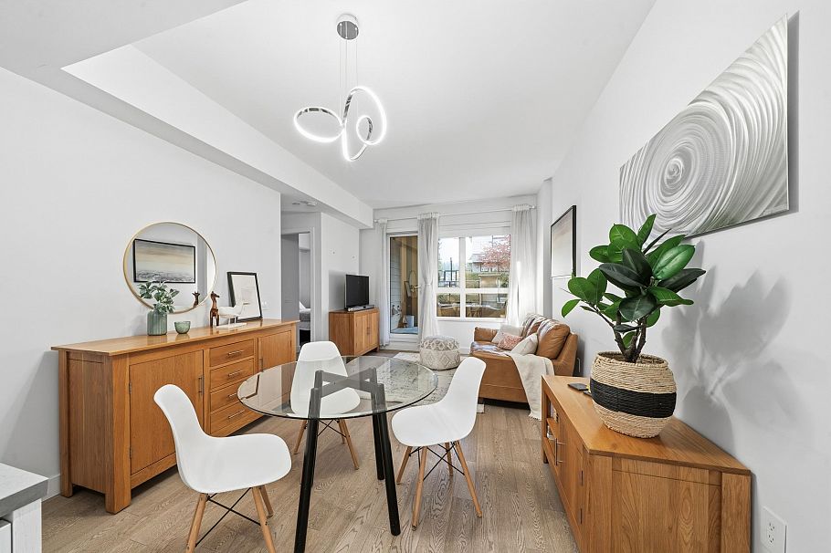 201 3220 Connaught Crescent North Vancouver, BC - 5