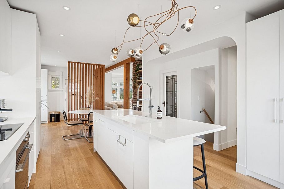 1851 E 16th Avenue Vancouver, BC - 13