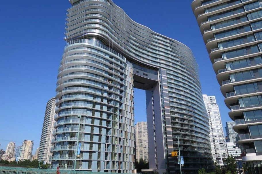 2812 89 Nelson Street Vancouver, BC - 1