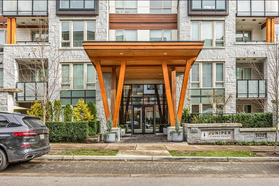 404 2632 Library Lane North Vancouver, BC - 34