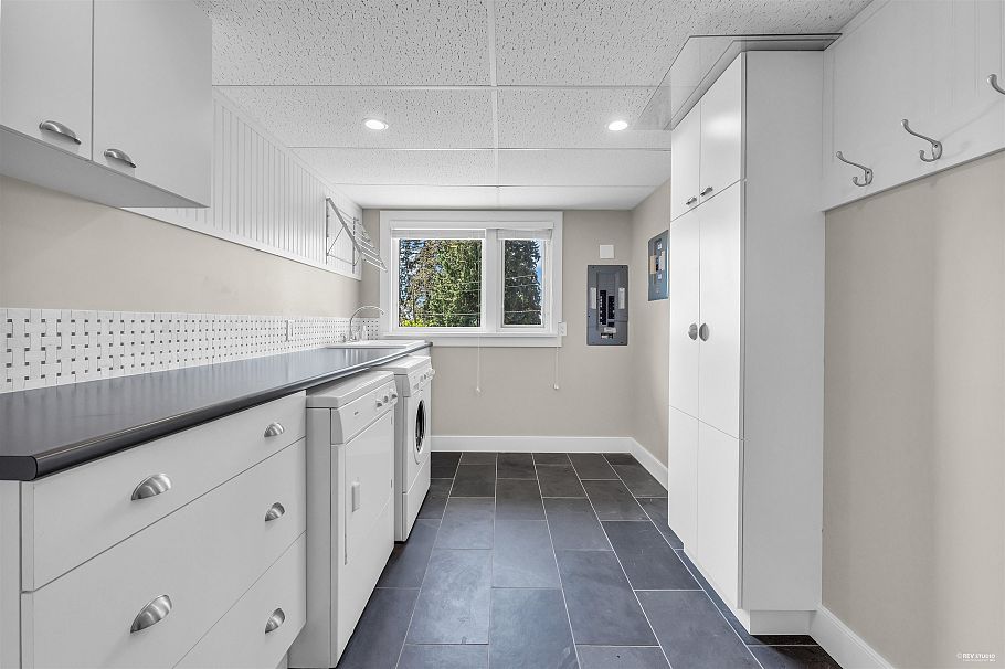 472 Crestwood Avenue North Vancouver, BC - 6