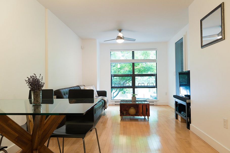 206 2137 W 10th Avenue Vancouver, BC - 1