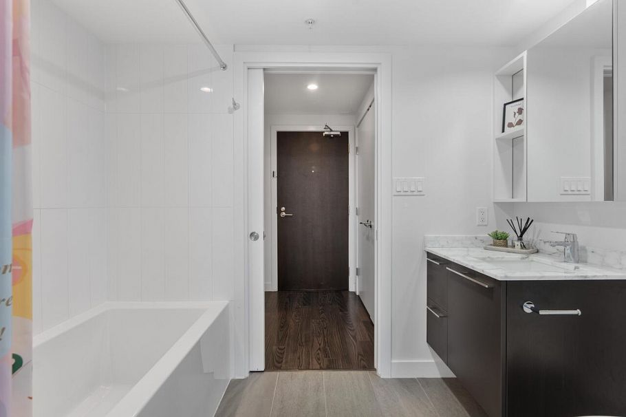 2309 8031 Nunavut Lane Vancouver, BC - 13