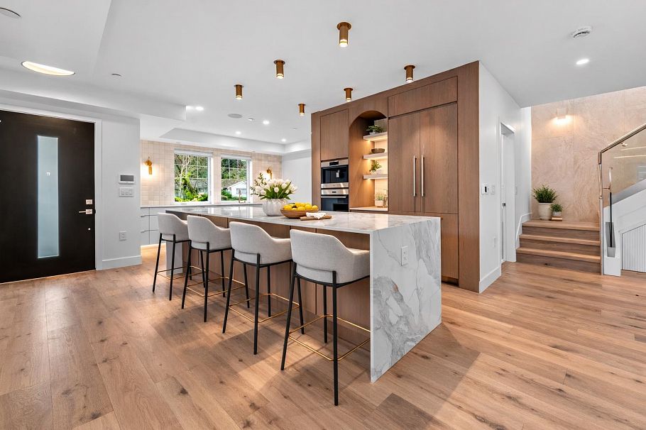 1139 W 33rd Avenue Vancouver, BC - 1