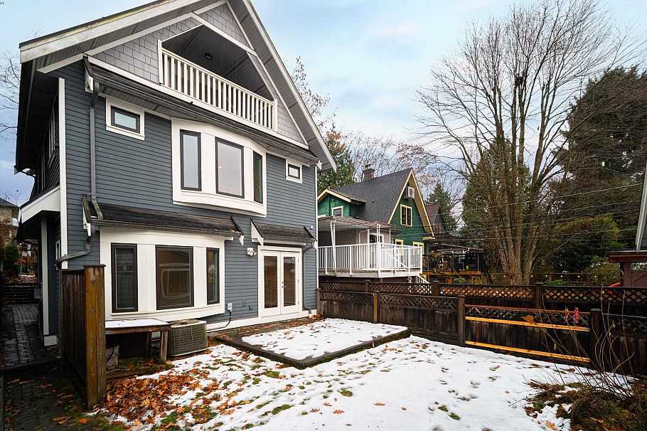 1805 E 7th Avenue Vancouver, BC - 35