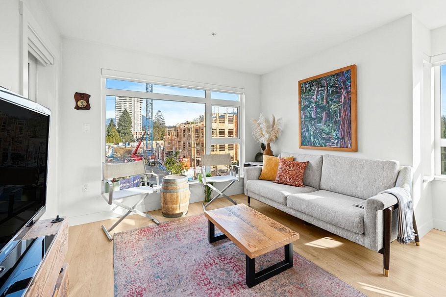 303 1519 Crown Street North Vancouver, BC - 9