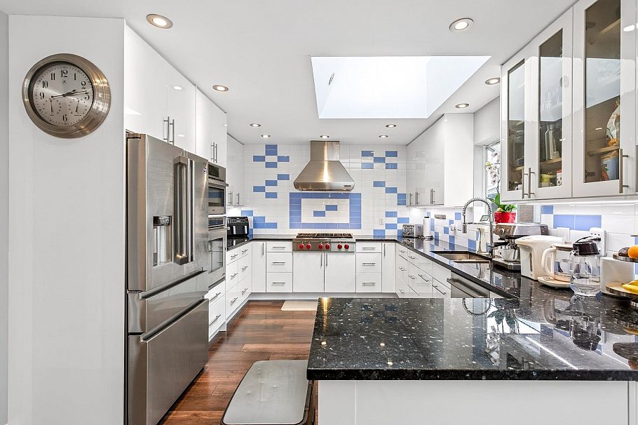 1563 W 59th Avenue Vancouver, BC - 9