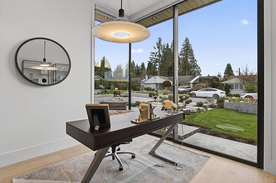 922 Wentworth Avenue North Vancouver, BC - 9