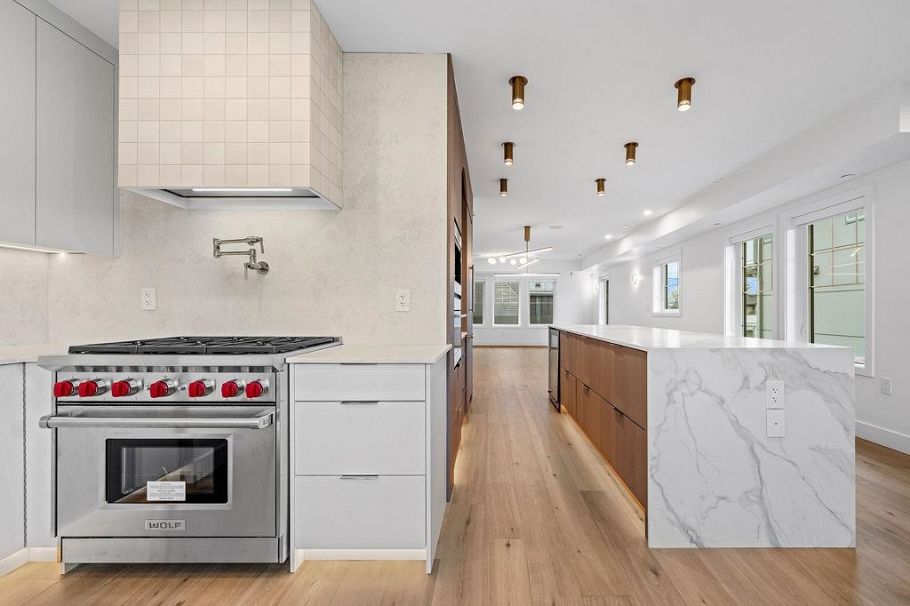 1139 W 33rd Avenue Vancouver, BC - 5