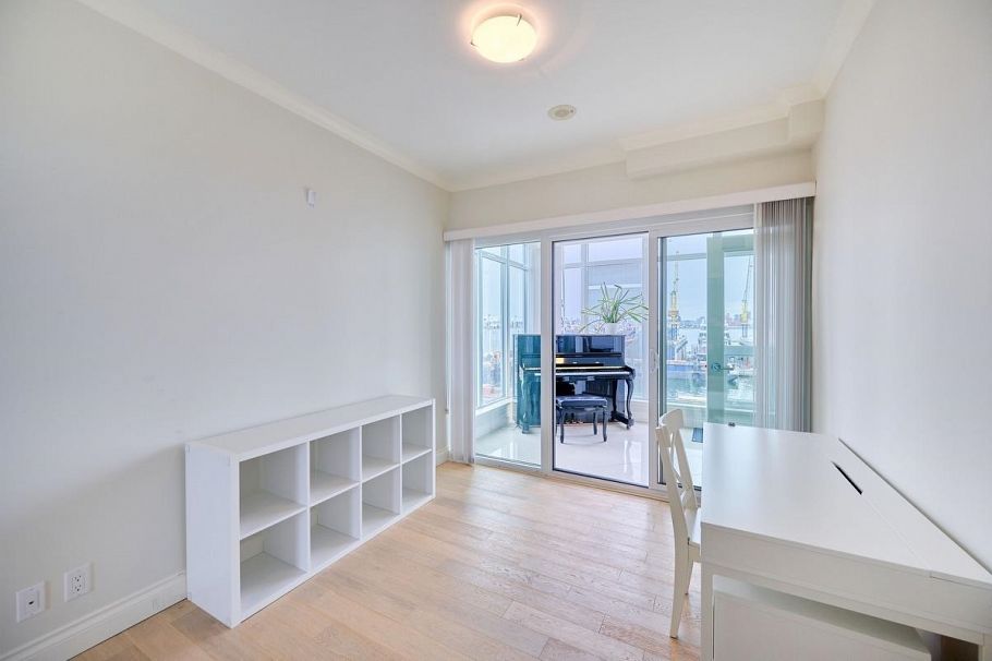 401 199 Victory Ship Way North Vancouver, BC - 15