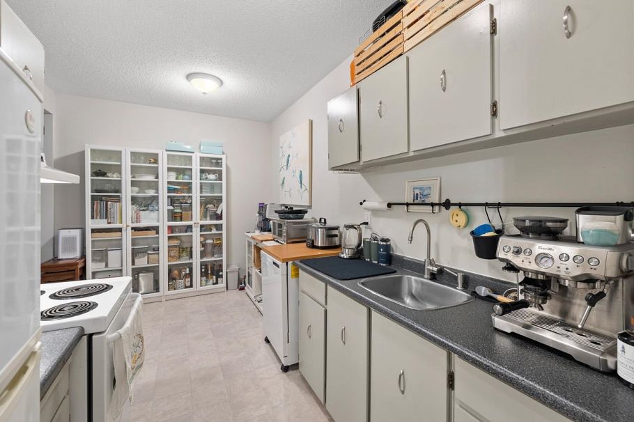 318 1655 Nelson Street Vancouver, BC - 15