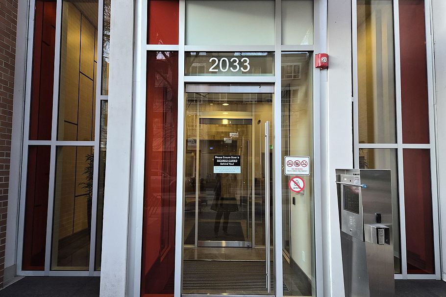 317 2033 W 10th Avenue Vancouver, BC - 37