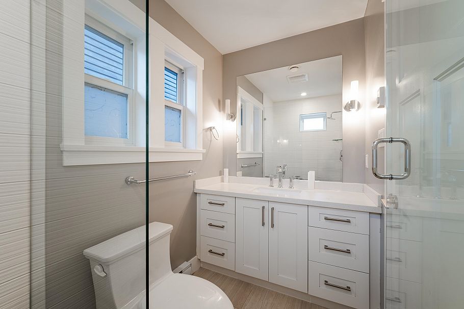 1805 E 7th Avenue Vancouver, BC - 21