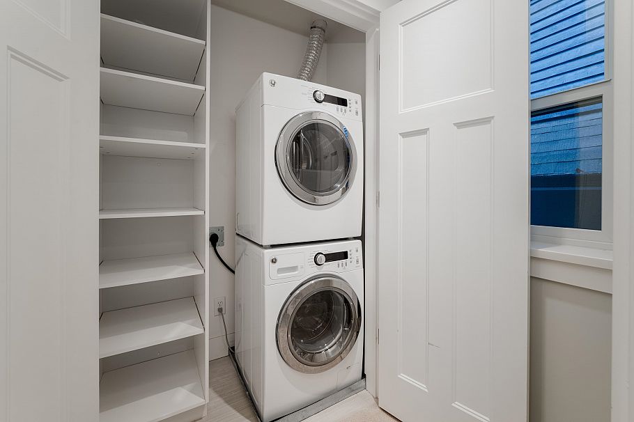 1805 E 7th Avenue Vancouver, BC - 24