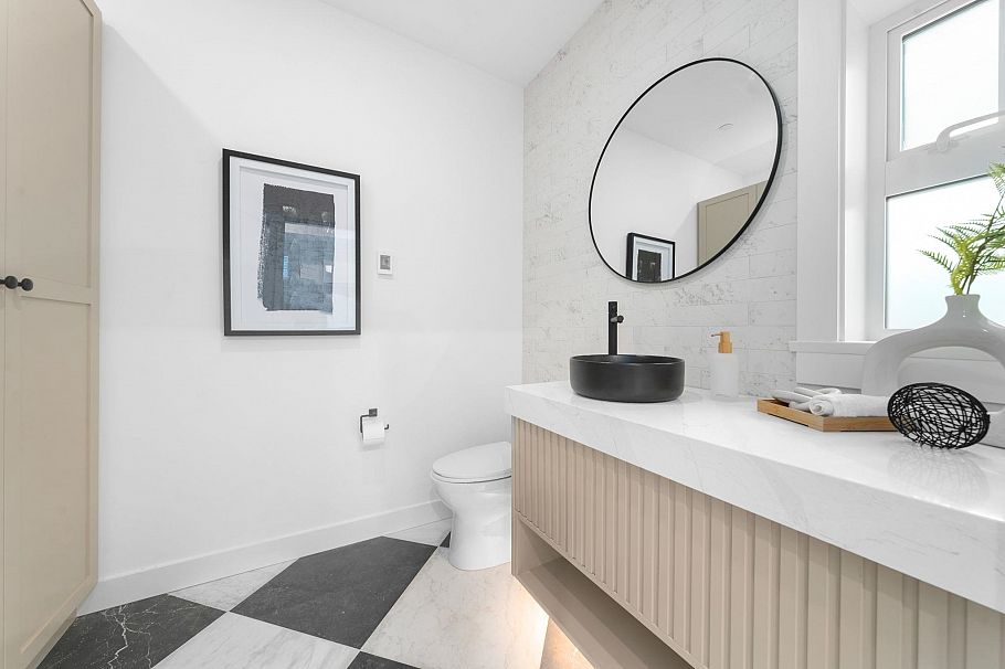 2528 Mcgill Street Vancouver, BC - 16