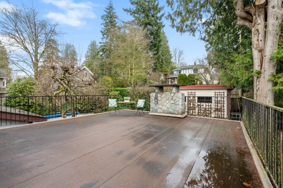 5584 Maple Street Vancouver, BC - 35