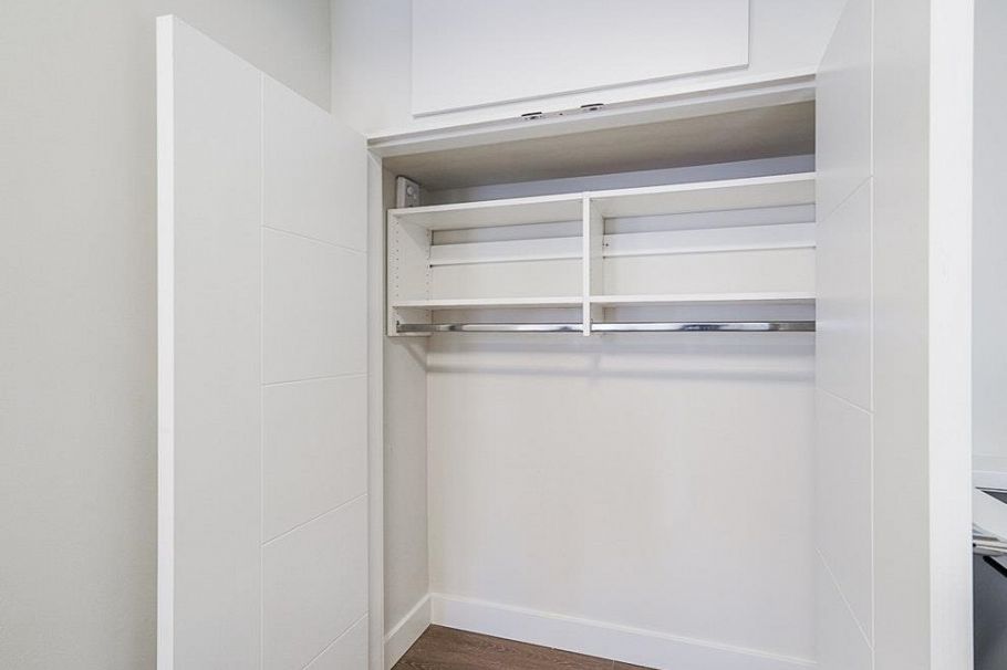 2488 E 34th Avenue Vancouver, BC - 17