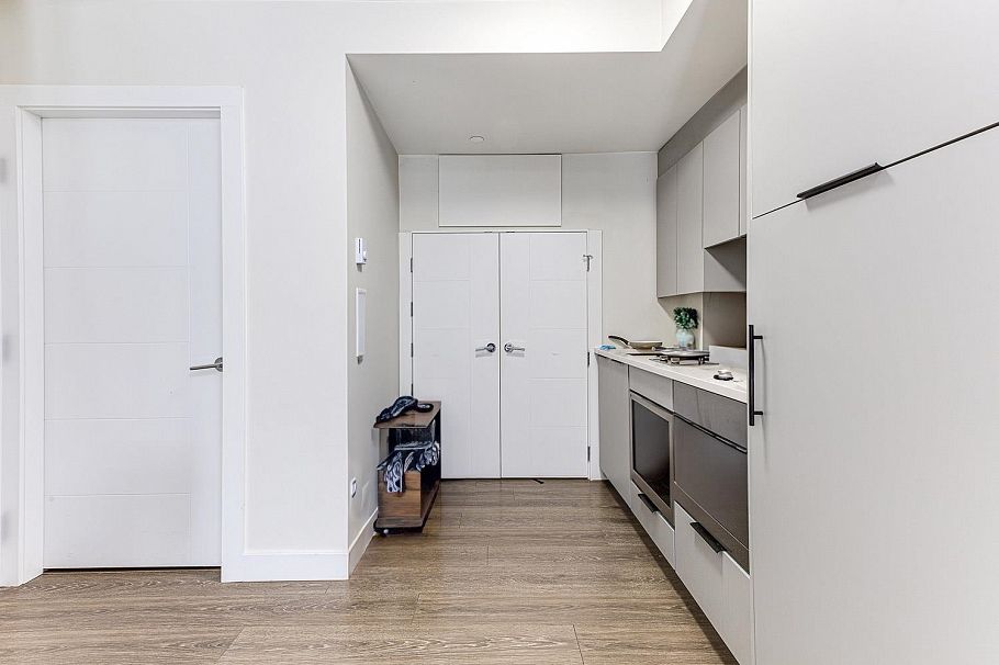 2488 E 34th Avenue Vancouver, BC - 23