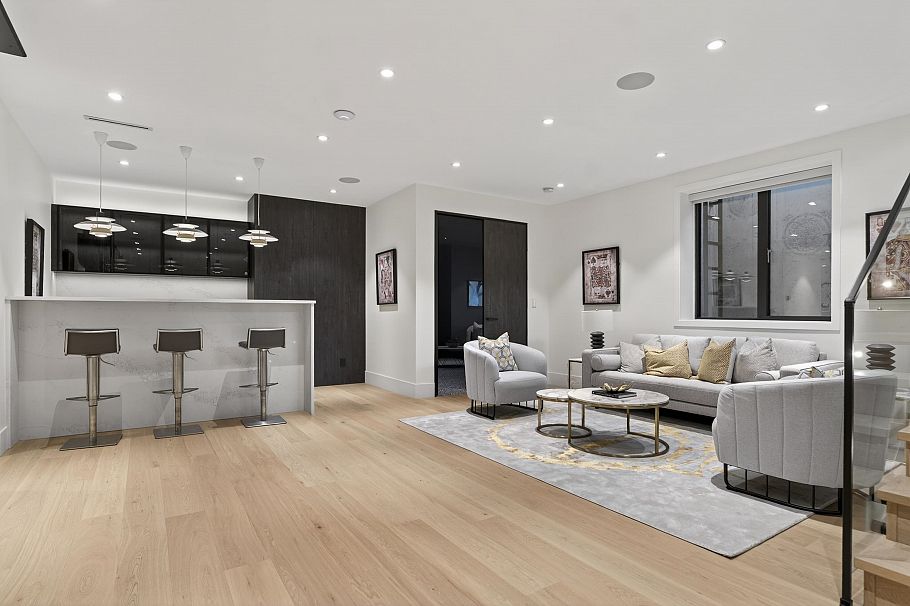 922 Wentworth Avenue North Vancouver, BC - 32