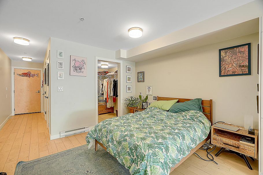 210 2508 Fraser Street Vancouver, BC - 11