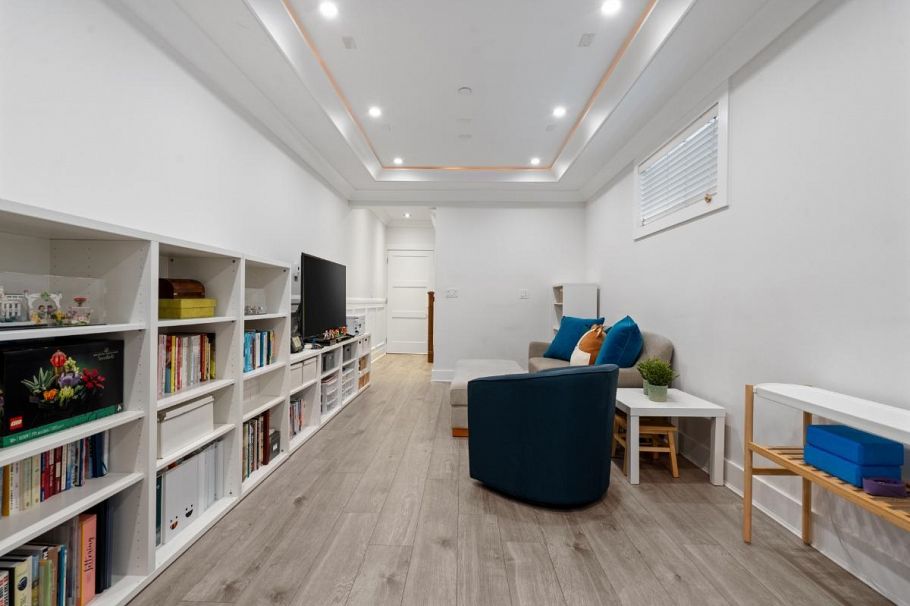 5058 Dunbar Street Vancouver, BC - 20