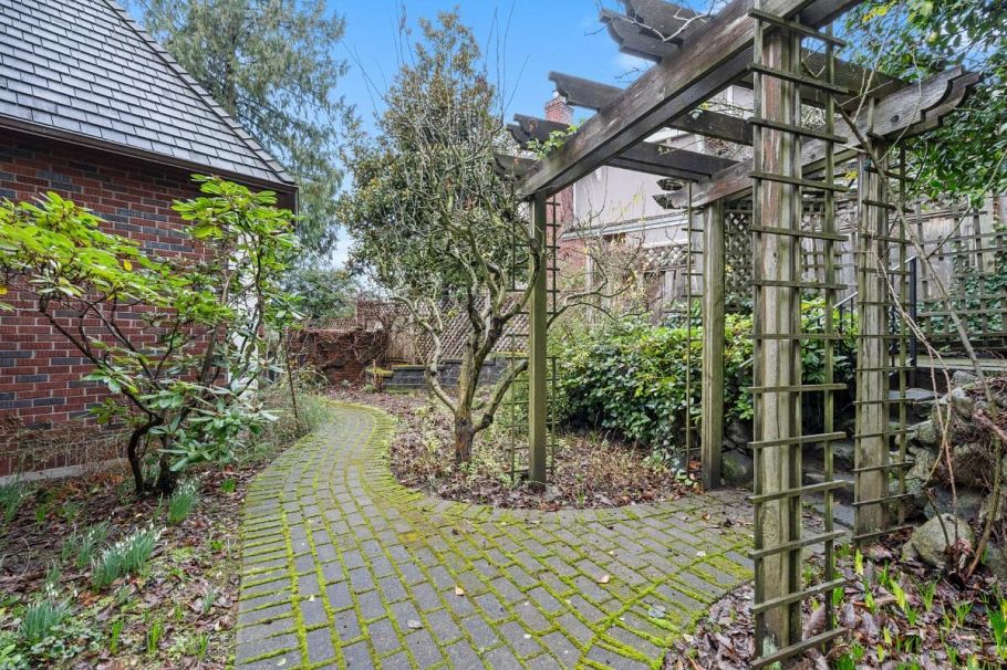 5584 Maple Street Vancouver, BC - 23