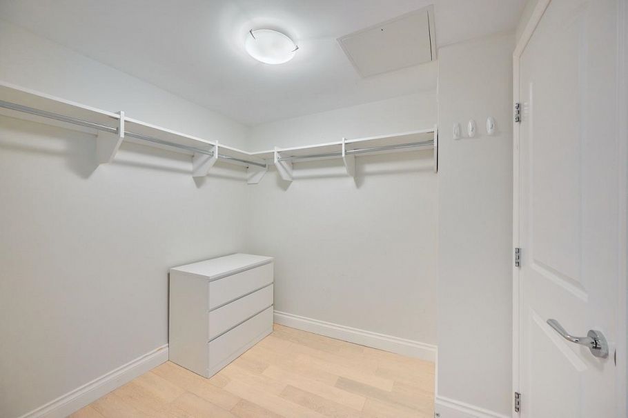 401 199 Victory Ship Way North Vancouver, BC - 14