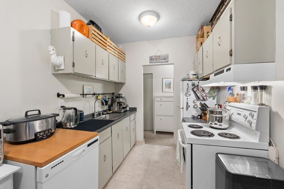 318 1655 Nelson Street Vancouver, BC - 13