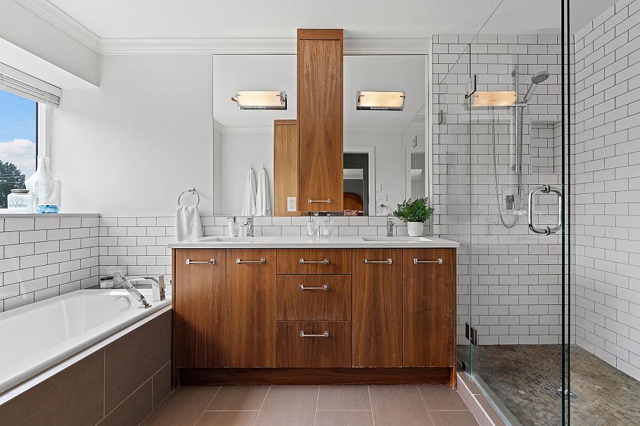 2992 W 42nd Avenue Vancouver, BC - 27