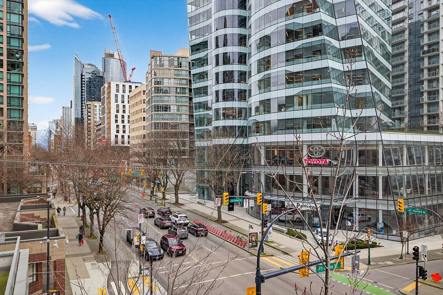 606 1009 Harwood Street Vancouver, BC - 12