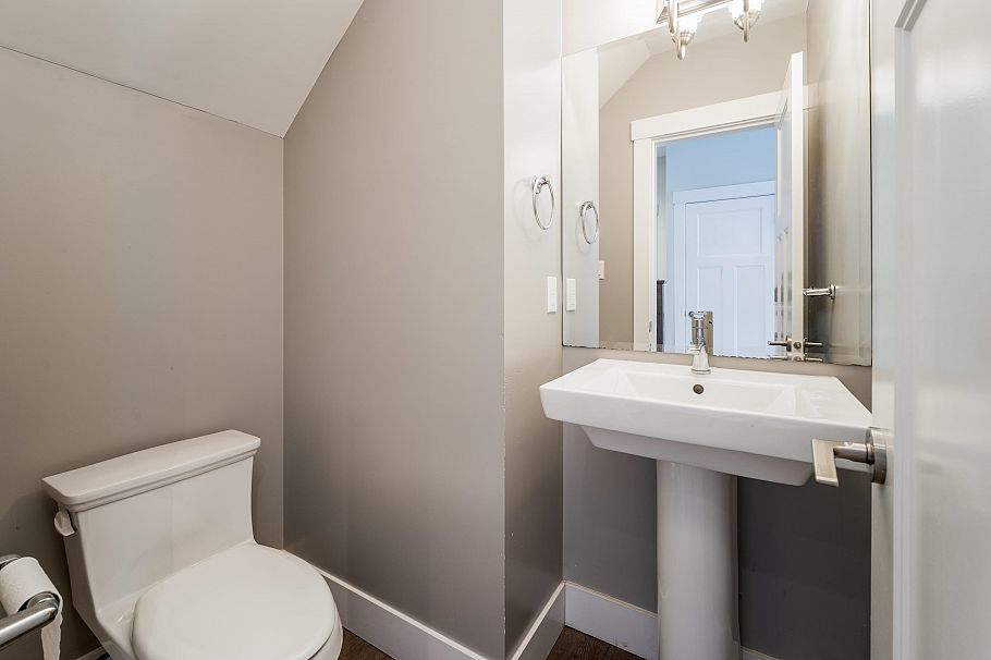 1805 E 7th Avenue Vancouver, BC - 17