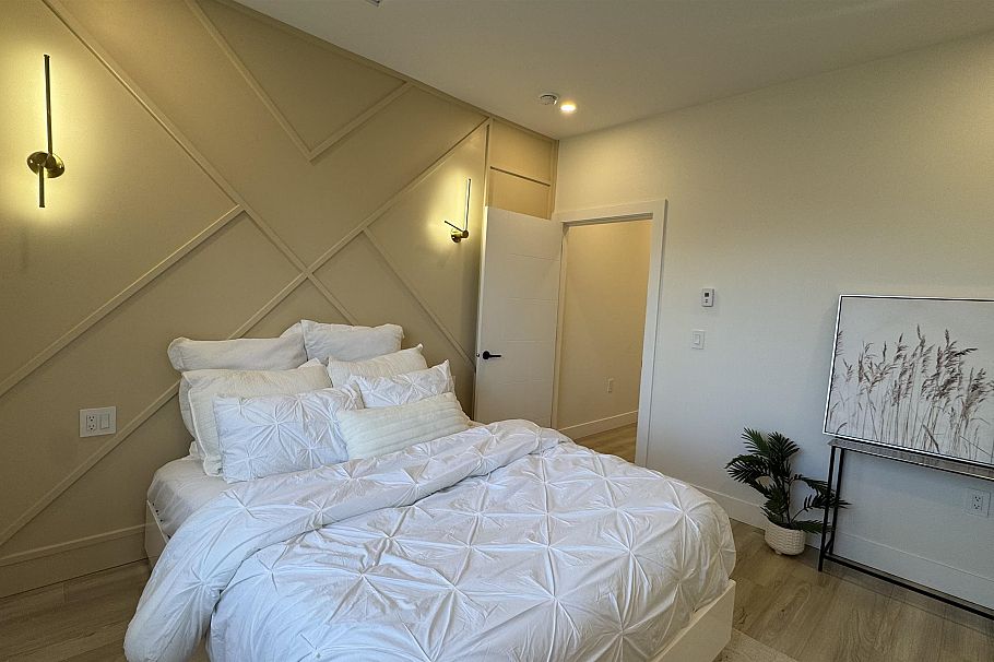 1 2703 E 3rd Avenue Vancouver, BC - 12