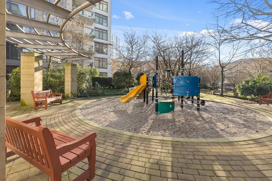 610 3660 Vanness Avenue Vancouver, BC - 24