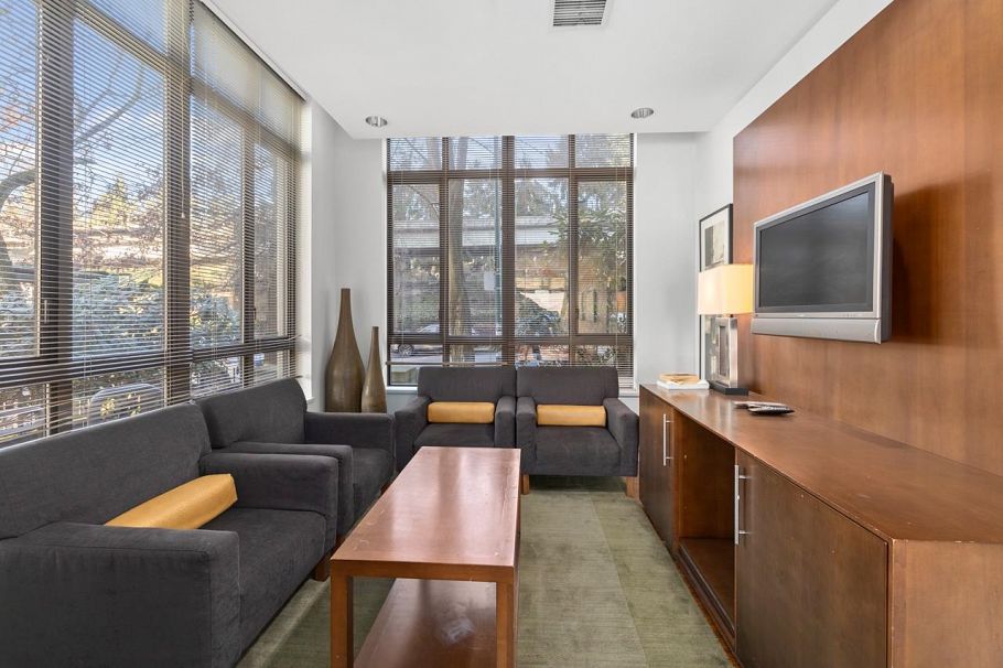 610 3660 Vanness Avenue Vancouver, BC - 23