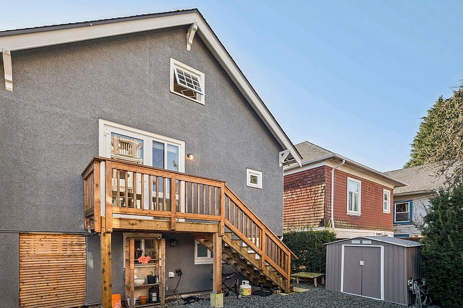 1851 E 16th Avenue Vancouver, BC - 28