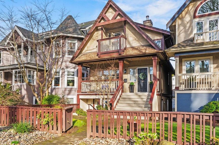 143 W 13th Avenue Vancouver, BC - 1