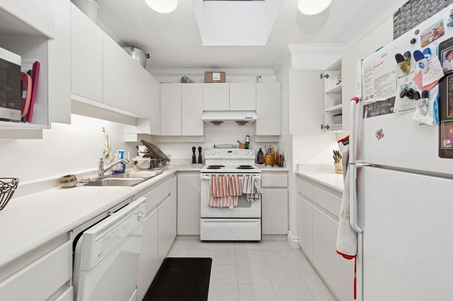 6561 Pinehurst Drive Vancouver, BC - 8