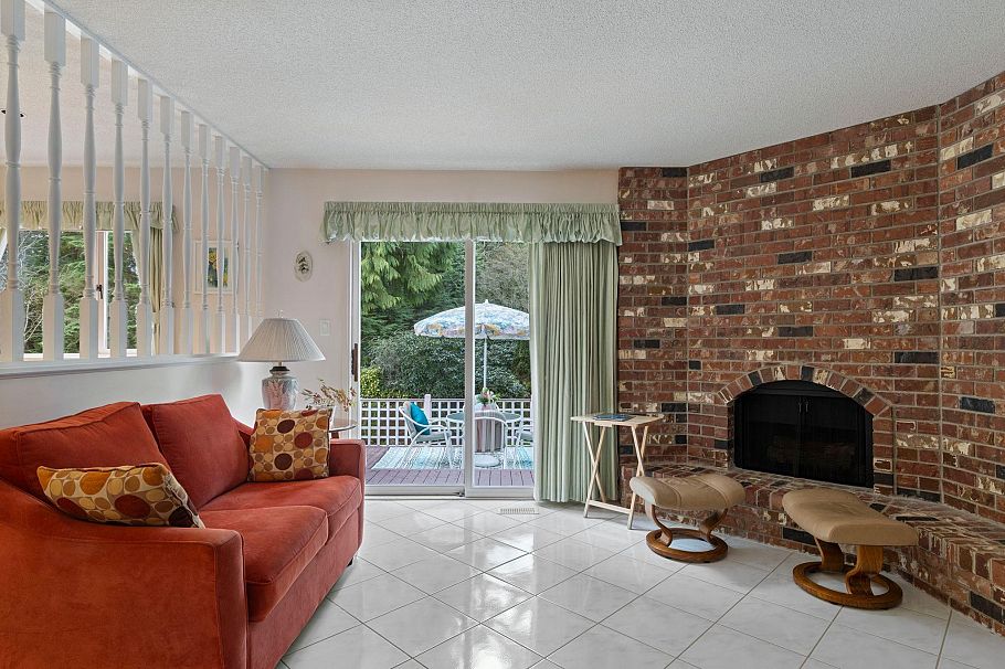 5427 Cliffridge Avenue North Vancouver, BC - 9