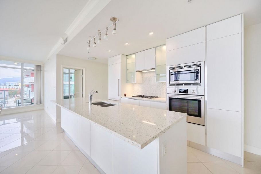 401 199 Victory Ship Way North Vancouver, BC - 4