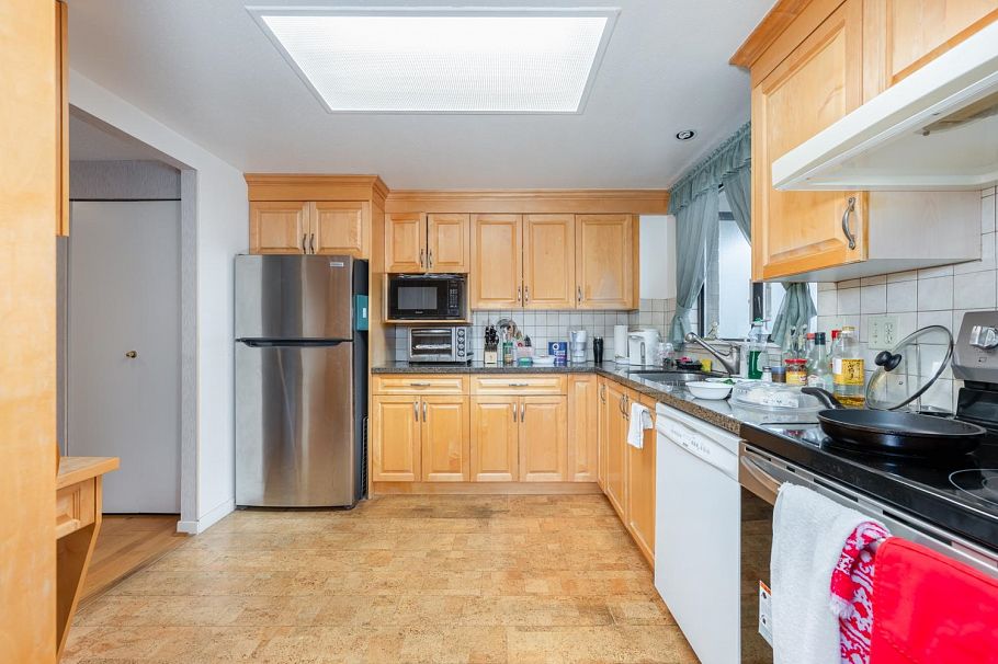 1601 6282 Kathleen Avenue Burnaby, BC - 6