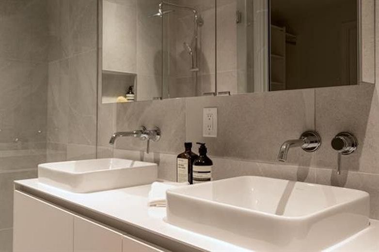 301 717 W 17th Avenue Vancouver, BC - 6