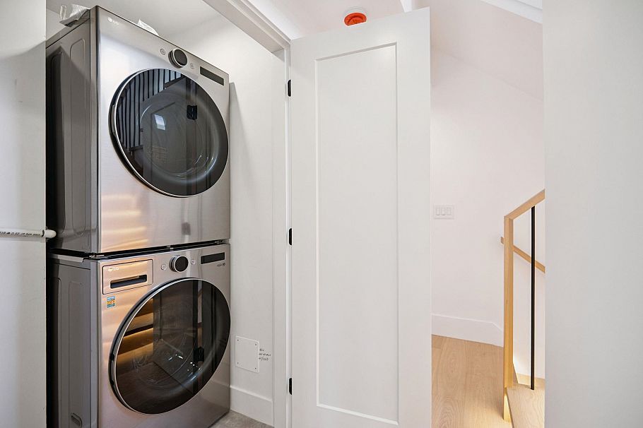 #1 1079 E 14th Avenue Vancouver, BC - 33