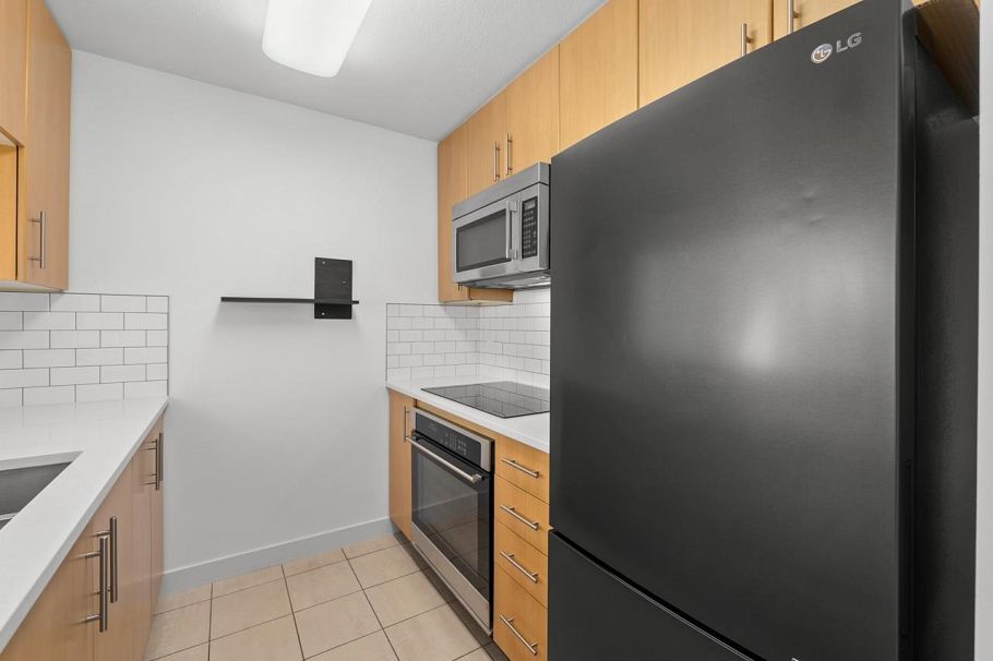 610 3660 Vanness Avenue Vancouver, BC - 9